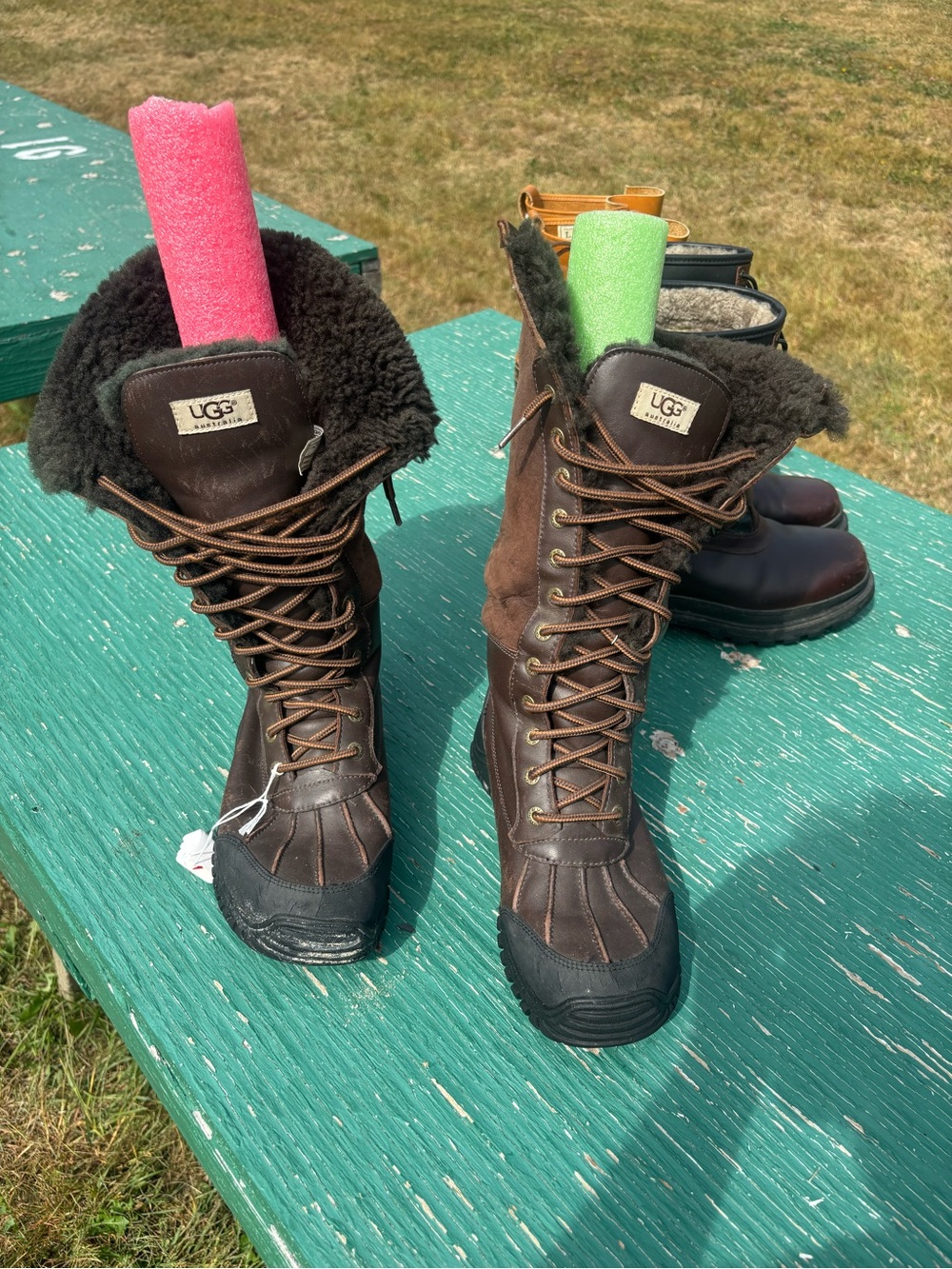 Ugg tall Adirondack boot size 9.5